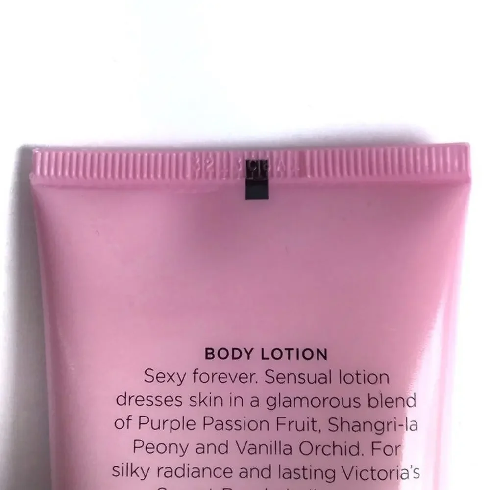 Victoria's Secret Bombshell Lotion 3.4 fl oz New